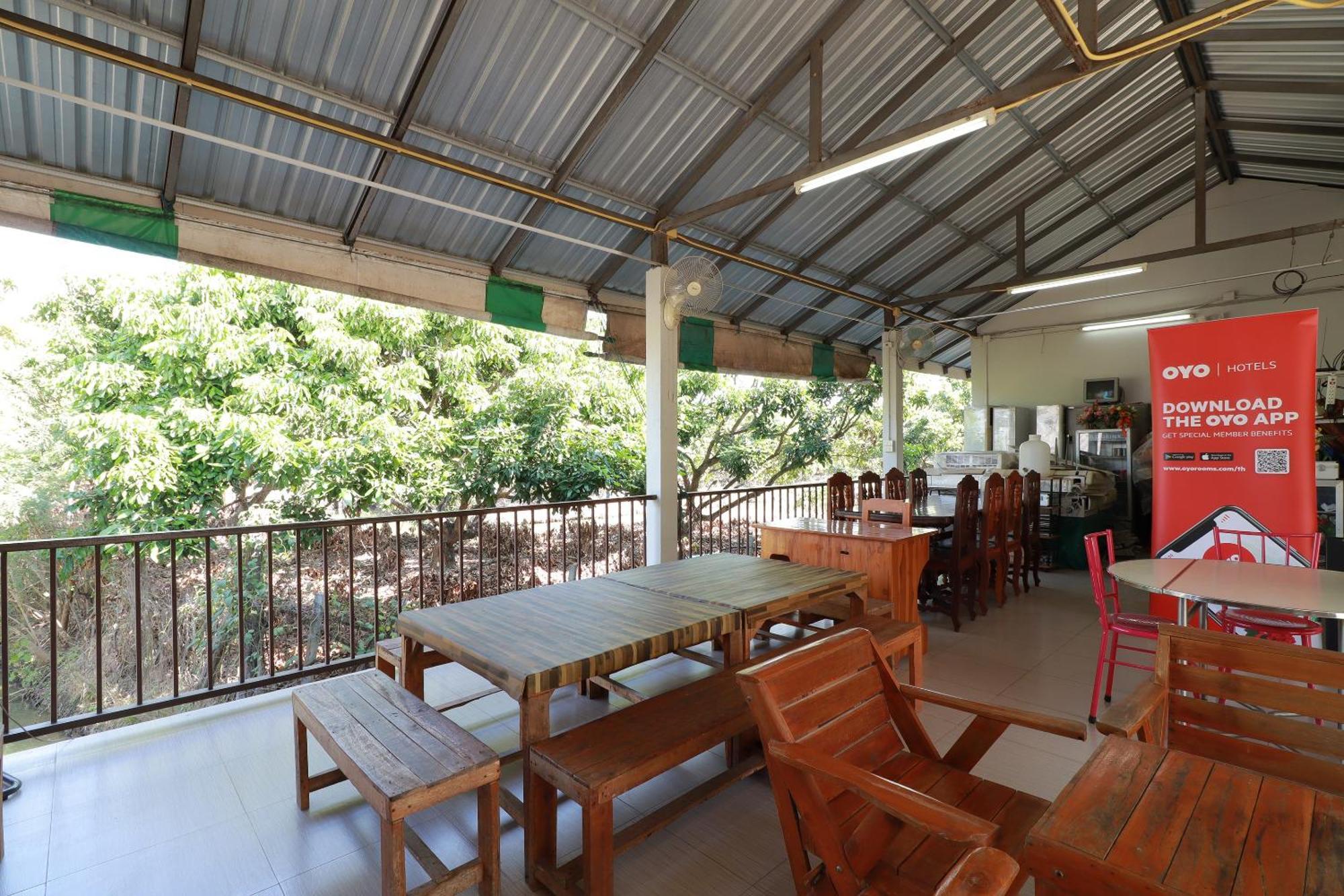 Oyo 553 Kongsup Resort Lamphun Exterior photo